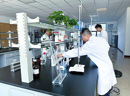 产品检测 - 化验室